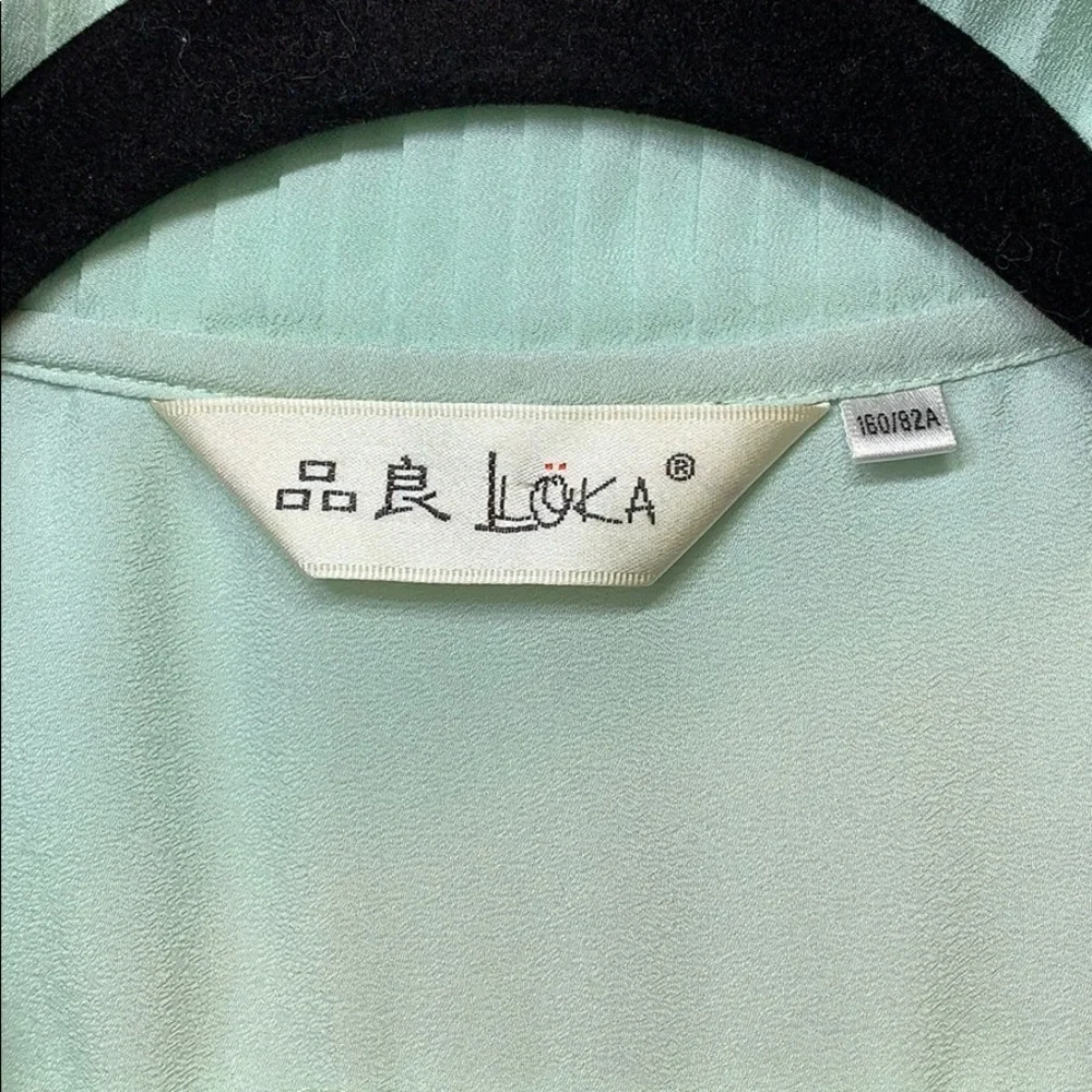 80’s Vintage Cap/Fluttered Sleeve Blouse - Picture 3 of 5